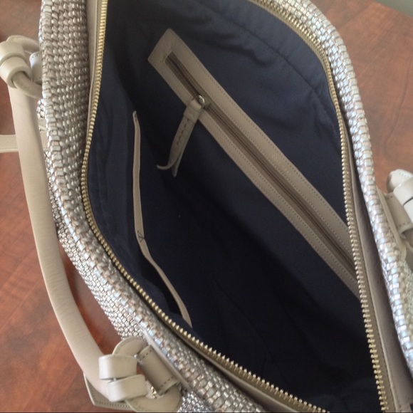 COPY - Cole Haan Bethany Weave Medium Tote 👜❤️FIRM - Picture 4 of 8